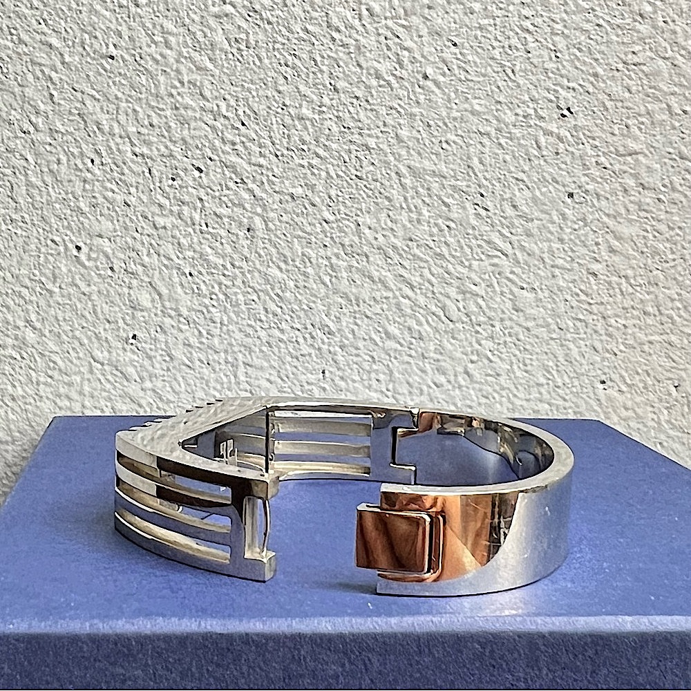 Tory Burch Silver Bracelet (+ holds Fitbit) - Picture 10 of 10